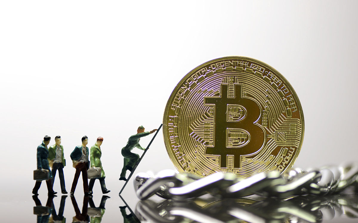 比特币“血崩”全球加密货币市场超438万人爆仓