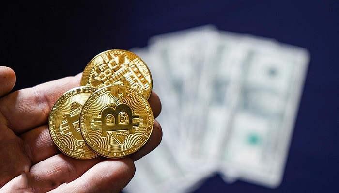 万亿市值灰飞烟灭!比特币暴跌引发加密货币“血洗”抛售潮近尾声?